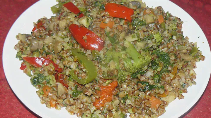 Гречка с грибами и овощами. Ммм... вкуснятина.