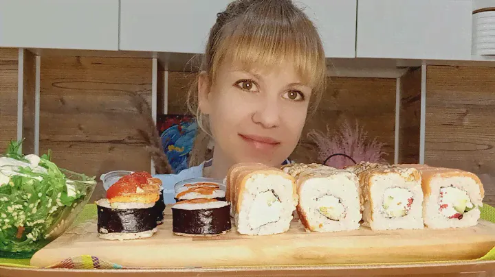 МУКБАНГ/РОЛЛЫ/ ОБЗОР НА ДОСТАВКУ "Сантоку" в Сочи #мукбанк